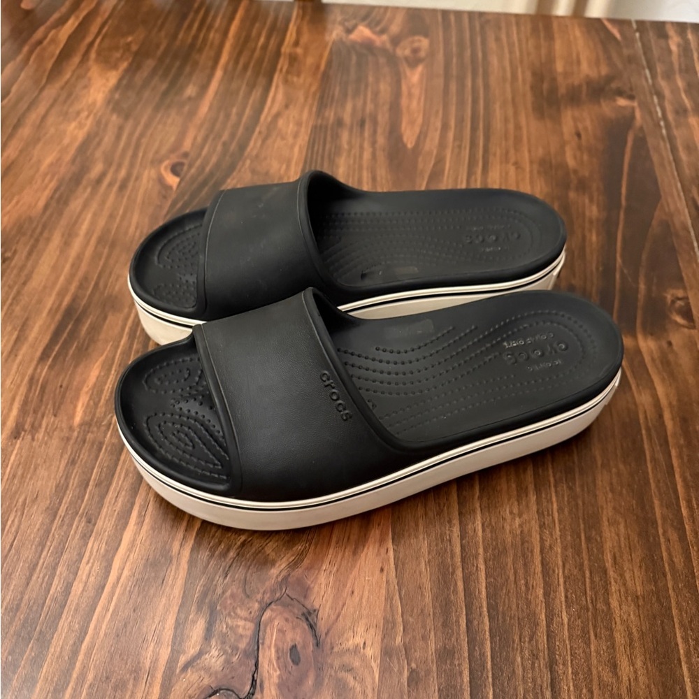 CROCS Black Platform Slides